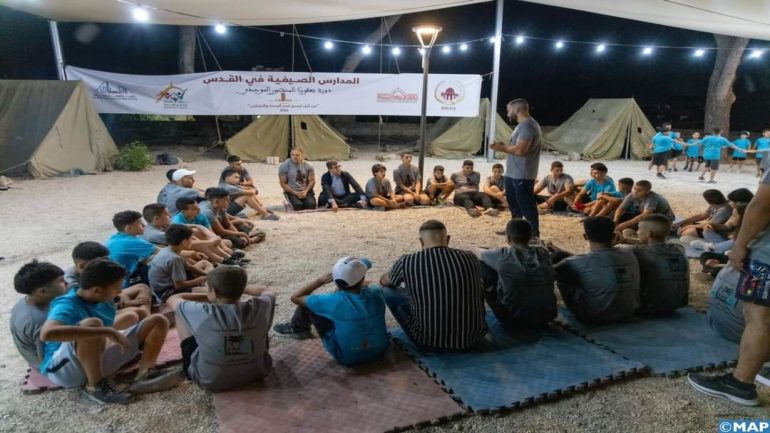 “المدارس الصيفية” بالقدس .. جمعية البستان سلوان تزاوج بين التربية والترفيه في منظومة أنشطة التخييم