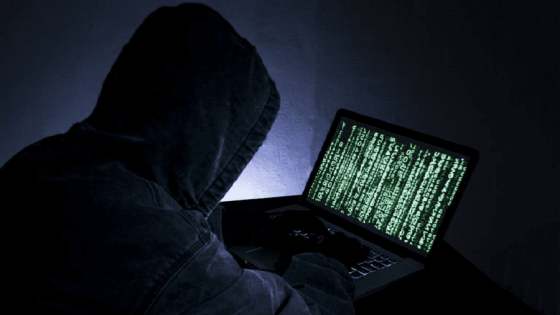 ال”FBI” يوقف هاكر مغربي قرصن حسابات أكثر من 200 شخص
