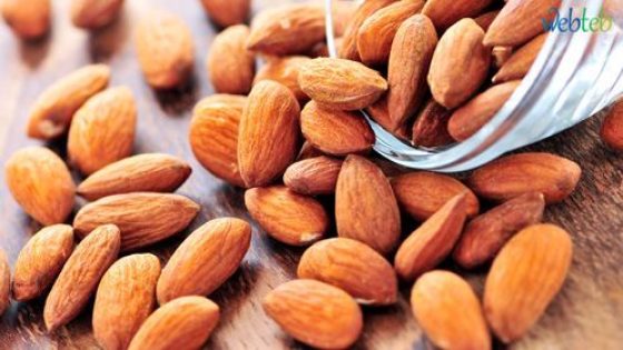 اللوز غزير بالفيتامينات و المعادن