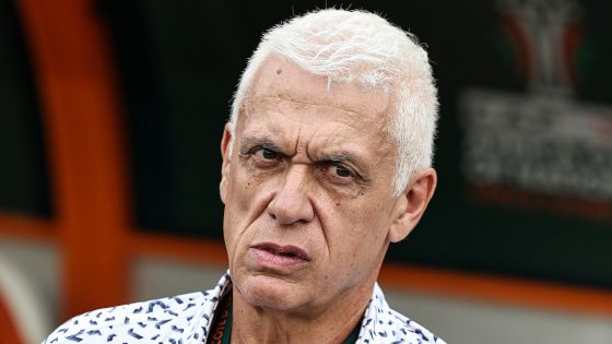 الجيش الملكي يقلب الصفحة: إقالة المدرب هوبر فيلود بسبب النتائج المتراجعة