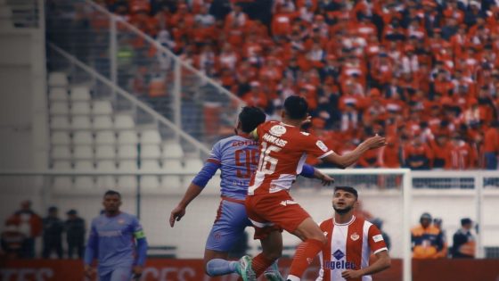 الـVAR يحرم الوداد من الفوز.. والنادي المكناسي يفرض التعادل في الزاولي!