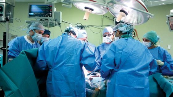 الرباط: أطباء مغاربة يصنعون التاريخ بإجراء أول عملية لإصلاح الصمام الثلاثي للقلب