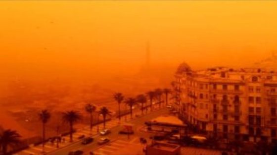 غبار مشع من الصحراء الكبرى يجتاح أوروبا.. إرث نووي يعود إلى الواجهة!