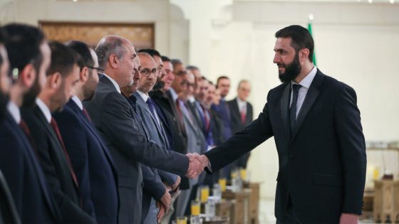 الرئيس السوري يعلن حكومة “نظيفة”.. هل يمحو هذا الإعلان سنوات الفساد؟