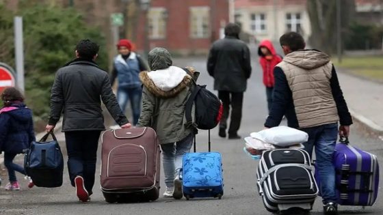 ربع المغاربة يفكرون في الهجرة.. وأوروبا في صدارة الوجهات