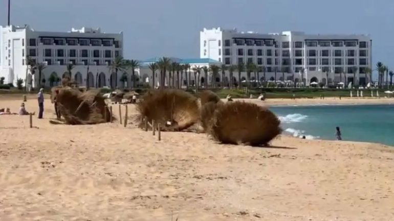 تحرير شاطئ “ريستينكا”.. الدولة تُنهي سنوات من “الاحتكار السياحي”