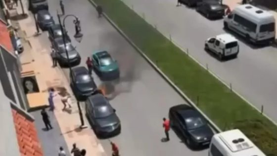 طنجة تحت الصدمة.. أربعيني يُضرم النار في جسده احتجاجًا على إفراغ محل تجاري