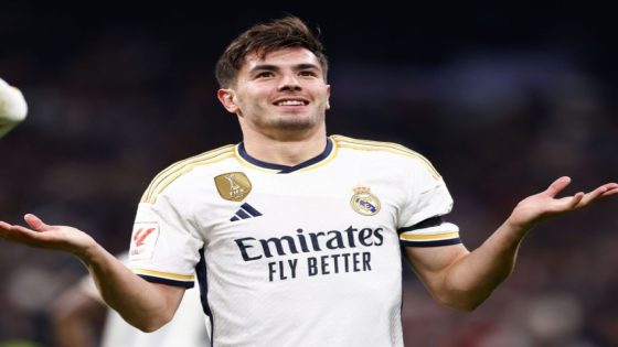 نجم “الملكي” المغربي يقترب من تجديد الولاء
