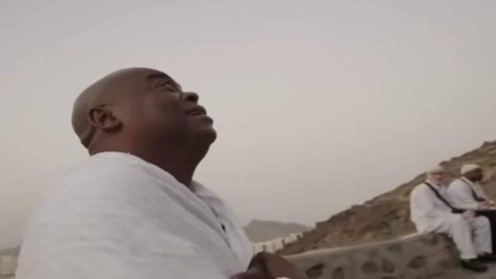 من منبر الكنيسة إلى نور عرفات.. رحلة إيمان القس الجنوب إفريقي إبراهيم ريتشموند