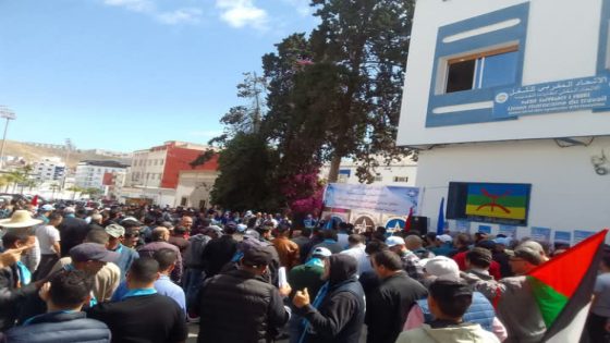 احتجاج وغضب نقابي بالحسيمة.. اتهامات بالتلاعب في المناصب واحتلال سكن وظيفي