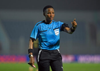 الجامعة تحتج رسميًا: “اللبؤات” ظلمهنّ صافرة الحكم