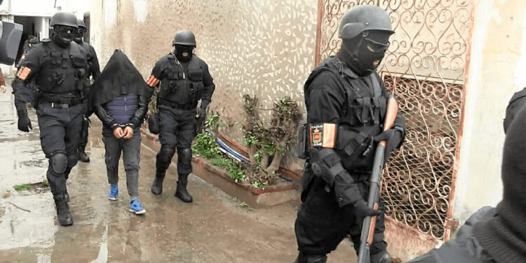 تادرت تحت المجهر.. توقيف عشريني بشبهة التطرف في عملية أمنية دقيقة