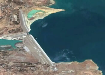 قنطرة الحياة فوق سد الوحدة.. مشروع يفك العزلة ويربط ما فرّقته الجغرافيا