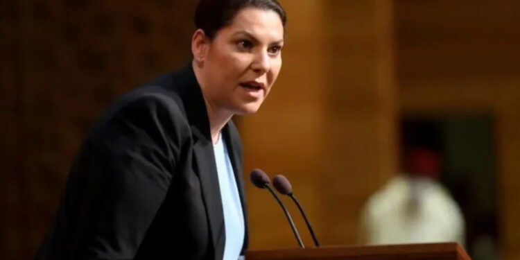 المنصوري تكسر الصمت: “الأرض إرث عائلي وليست من أملاك الدولة”