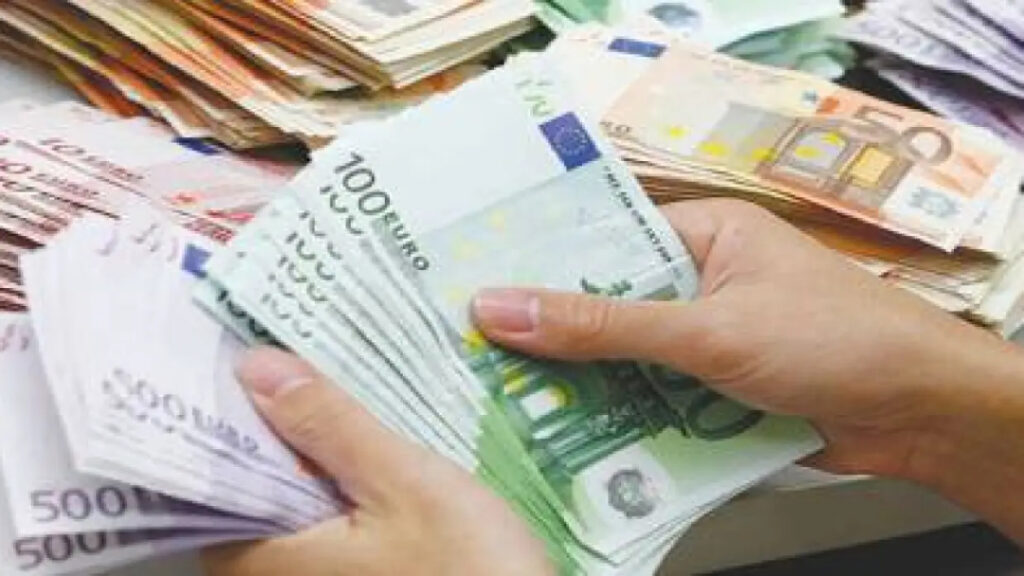 تحويلات مغاربة العالم تتراجع في 2025…