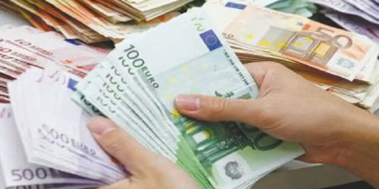 تحويلات مغاربة العالم تتراجع في 2025…