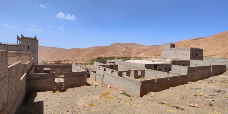 دوار أزضل.. حين تتحوّل الكارثة إلى إقامة دائمة في الخيام