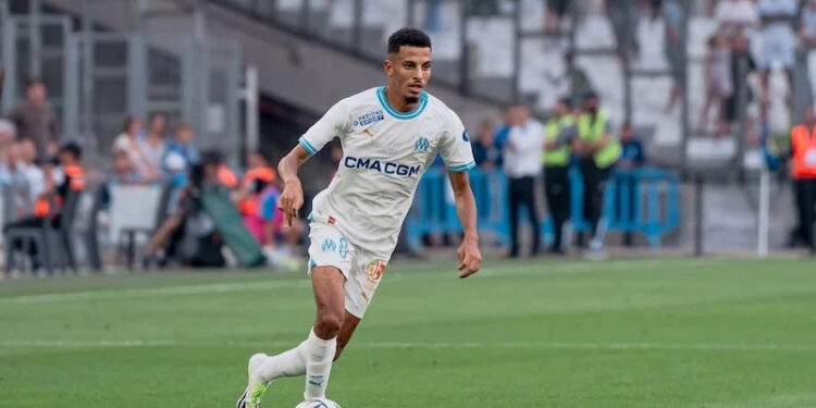 إسبانيول برشلونة يطرق باب مارسيليا: أوناحي في قلب مفاوضات الصيف