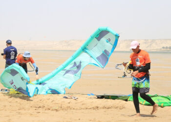 الداخلة تحتضن النسخة العاشرة من “الداون وايند تشالنج”: رحلة رياضية وإنسانية على أمواج الأطلسي