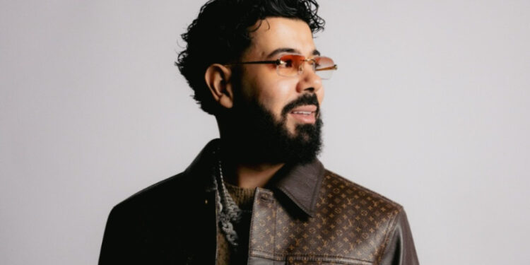 DYSTINCT من خشبة المسرح إلى عالم العقار الفاخر