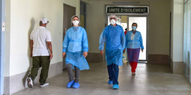 تعويضات جديدة لجيش البالطو الأبيض: المغرب يفتح صفحة اعتراف متأخر بتضحيات أطره الصحية