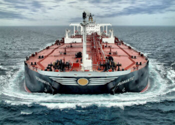 ترامب يلوّح بعقوبات بحرية ثقيلة: “أسطول الظل” الروسي في مرمى النار