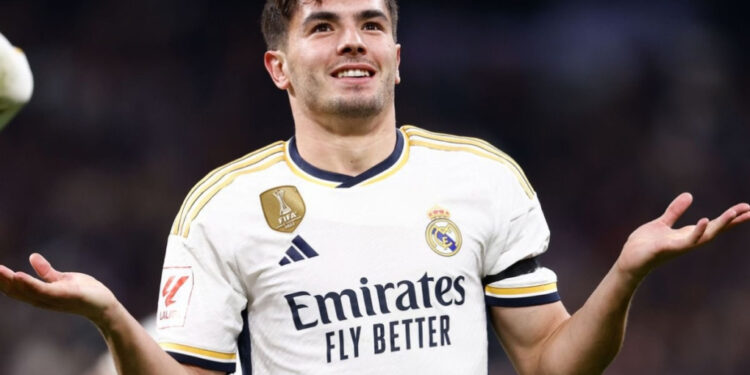 براهيم دياز بين نداء مورينيو وإغراءات مدريد.. نجم مغربي يُشعل الميركاتو