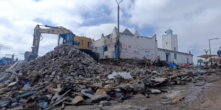 دار بوعزة تطيح بعشوائيات المريسة.. أكبر عملية هدم تعيد الحياة إلى الكورنيش