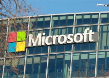 مايكروسوفت في قلب الجدل: فصل موظفين بعد احتجاجات ضد دور الشركة بالجيش الإسرائيلي