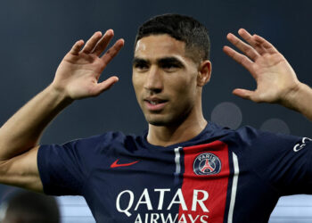 حكيمي يرفض إسكات صوته.. وباريس سان جيرمان يخشى شرخًا داخل البيت الباريسي