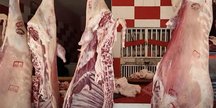أسعار اللحوم الحمراء تواصل صعودها… والقدرة الشرائية للمغاربة مهددة
