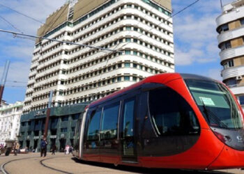 الدار البيضاء… عندما يتحول الترامواي إلى مسرح للنصب