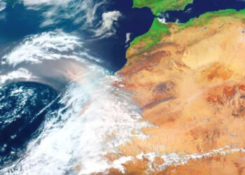منخفض جوي قوي يهدد السواحل الشمالية للمغرب
