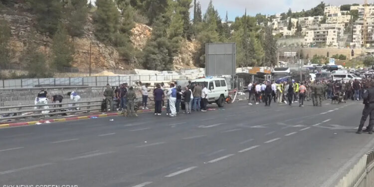 رصاص يدوّي في القدس: هجوم دموي يفاقم ظلال الحرب الممتدة