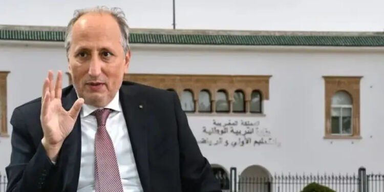 زلزال في التعليم بالداخلة وادي الذهب: إعفاء مدير الأكاديمية بعد تسمم أساتذة وانتقادات حادة