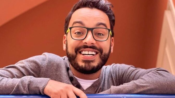 رشيد رفيق… بين سيناريو أول فيلم وجولة كوميدية عابرة للحدود