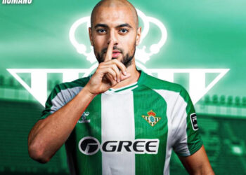 سفيان أمرابط يرتدي قميص ريال بيتيس: موسم واحد يفتح أبواب الاحتمالات