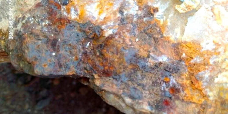 كلميم تحت المجهر الذهبي: اكتشاف تاريخي يعيد المغرب إلى خريطة كبار منتجي الذهب