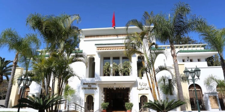 “الوسم الإلكتروني”.. الداخلية تدخل معركة الانضباط الإداري بسلاح الرقمنة والشفافية