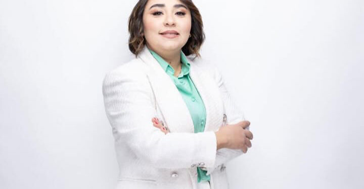 سكينة السلماوي… الصوت الذي جعل الإذاعة أقرب إلى الناس