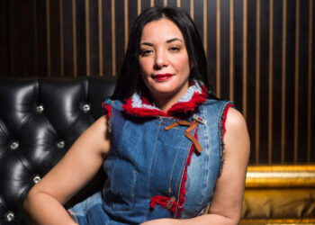 لبنى أبيضار تعود بشجاعة: “أوتيستو” يسلط الضوء على الأمومة والتوحد في المغرب