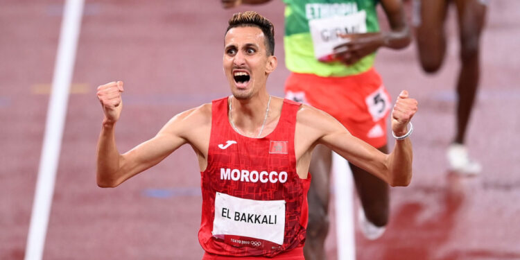 سفيان البقالي في طوكيو: رحلة البحث عن ذهبية ثالثة في 3000 متر موانع