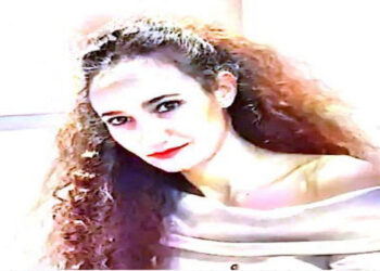 الأمومة بين غريزة البقاء وأنانية الوجود: صراع خفي يكشف هشاشة الإنسان أمام الخوف من العدم