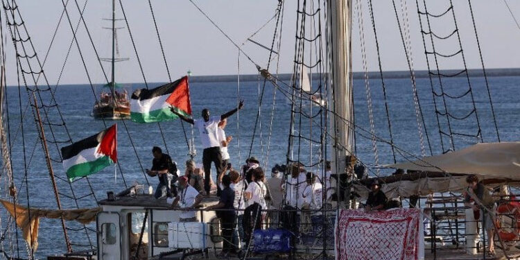 إسرائيل تهاجم أسطول الصمود… والمنظمون يردون: مهمتنا إنسانية والقانون الدولي في صفنا