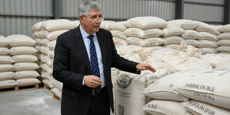 قضية “طحن الورق” تهز البرلمان والنيابة العامة تدخل على الخط