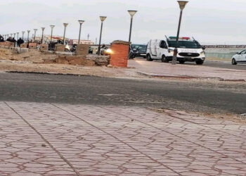 دهس مروّع بالداخلة.. مصرع عسكري وفرار السائق قبل توقيفه!