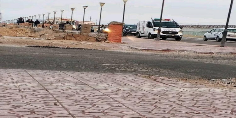 دهس مروّع بالداخلة.. مصرع عسكري وفرار السائق قبل توقيفه!