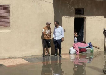 رئيس جماعة الداخلة بين الأهالي المتضررين