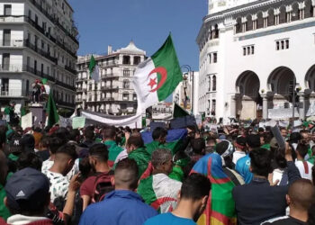 جيل الجزائر الجديد يختبر صلابة النظام قبل 3 أكتوبر