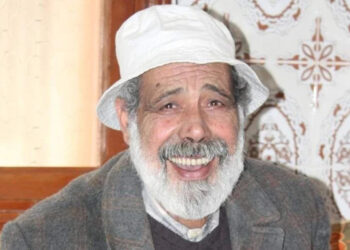 وداعًا محمد الرزين.. رحيل “روح المسرح المغربي” الذي علّمنا أن التمثيل حياة